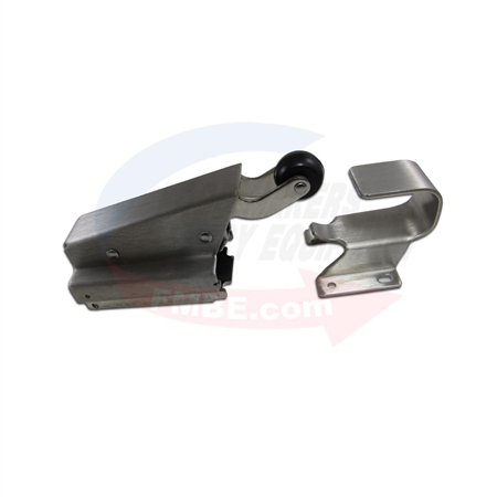 Revent 7100 Series Door Closer.